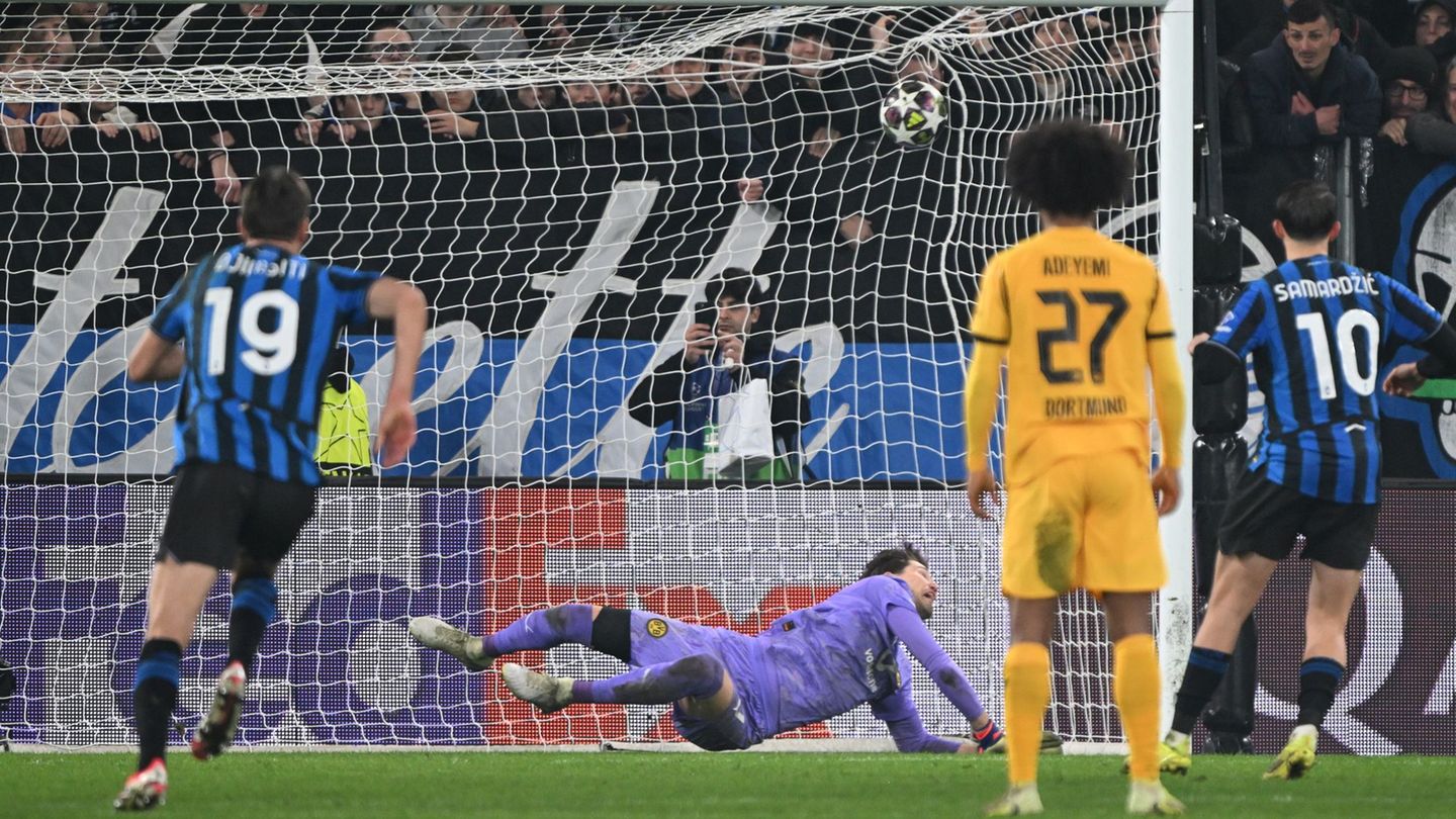 Ein böser Patzer von Torwart Gregor führte zum entscheidenden Elfmeter. Foto: Federico Gambarini/dpa