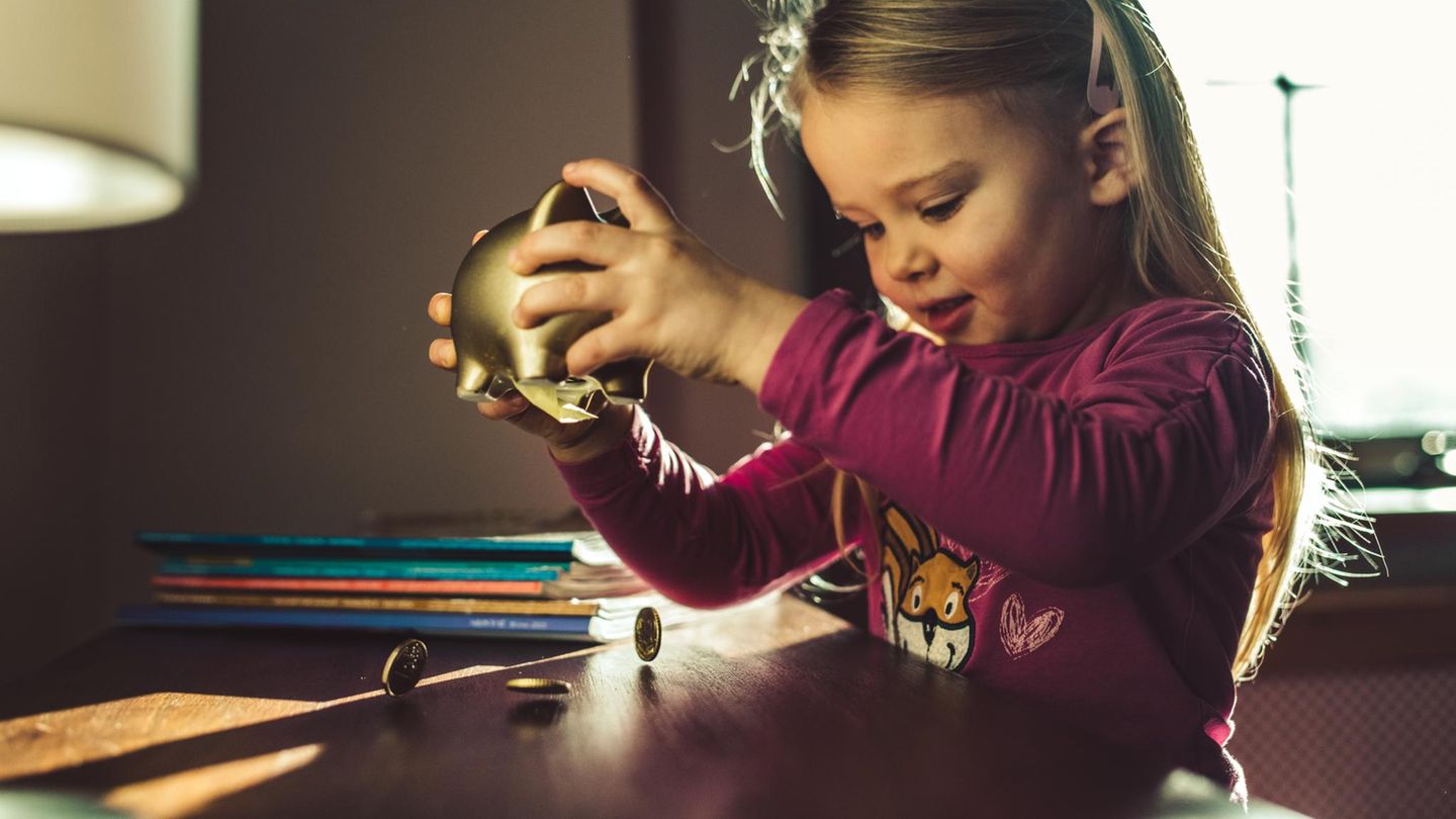 Gelderziehung: Diese Tabelle zeigt, wie viel Taschengeld Ihr Kind kriegen sollte