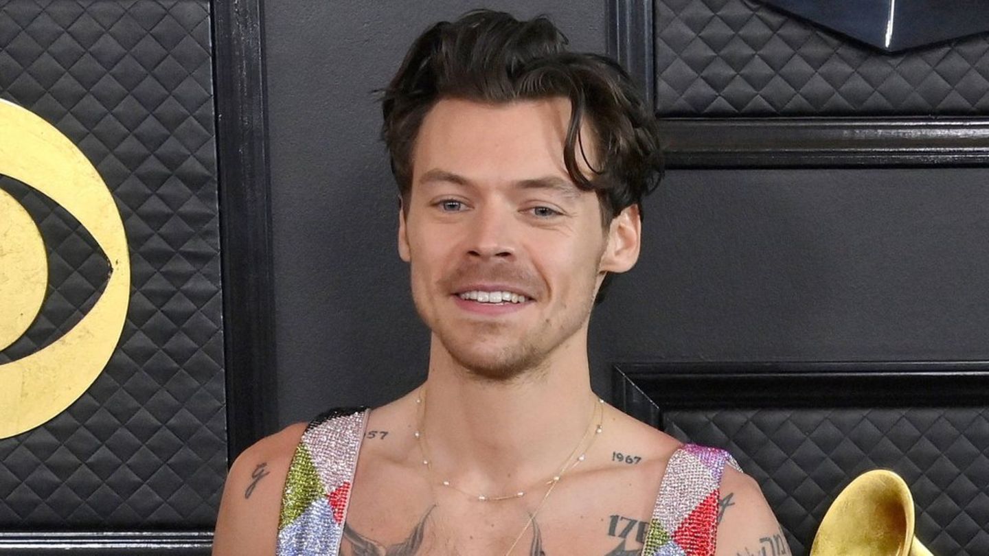 Song brachte Harry Styles zum Lachen: Skurriler Moment auf Beerdigung der Oma