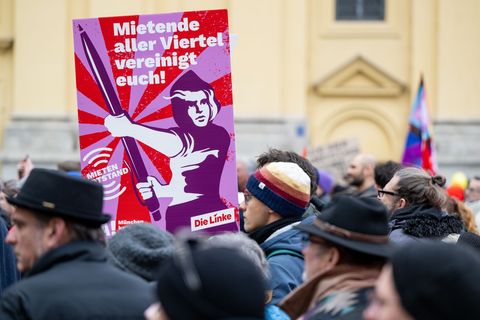 In München und anderen Großstädten formiert sich mittlerweile Widerstand gegen die stetig steigenden Mieten. Anders als Ifo-Präs