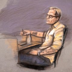 Eine Gerichtszeichnung zeigt Marius Borg Høiby am zweiten Tag der Verhandlung im Gerichtssaal