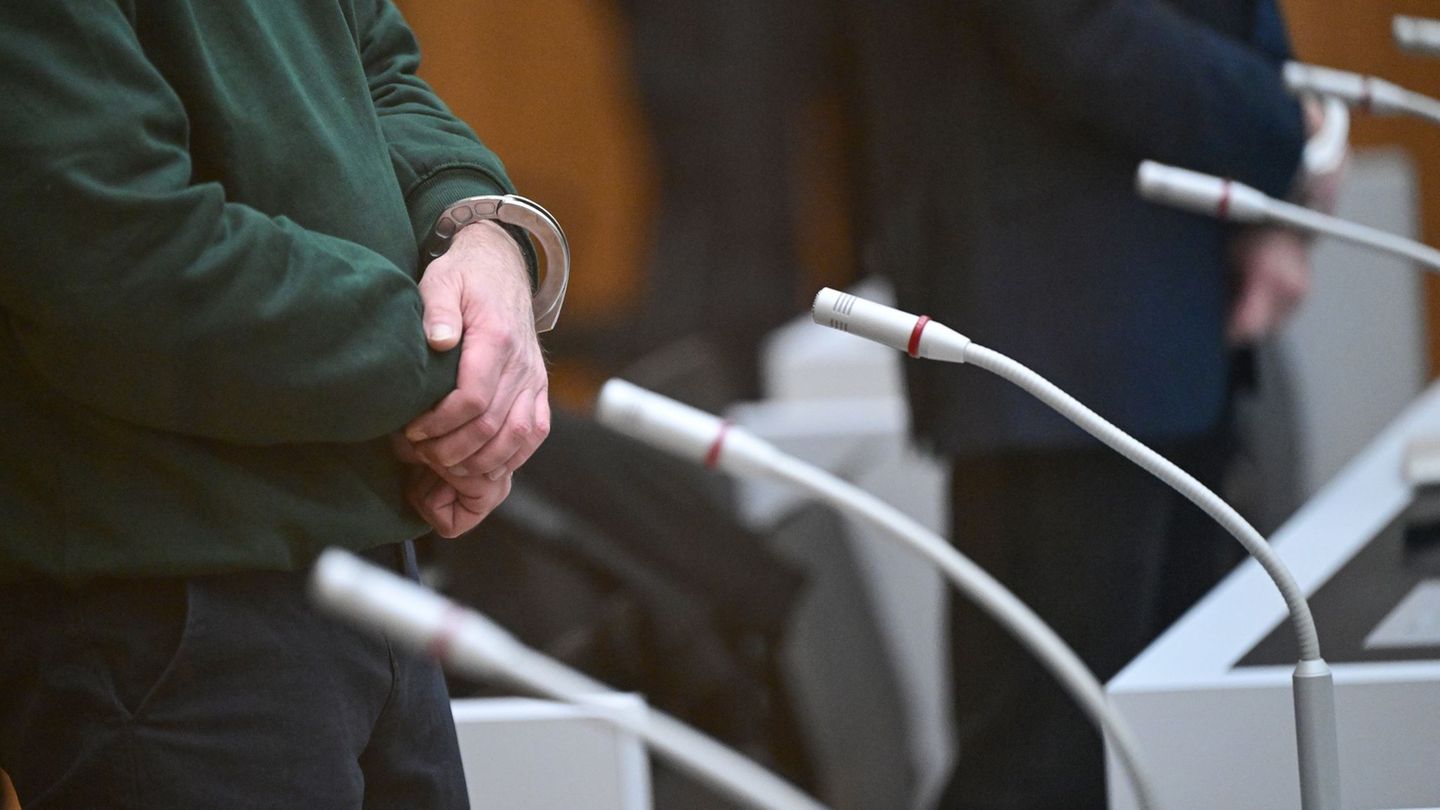 Der Prozess um die "Gruppe S." sorgte für viel Aufsehen. (Archivbild) Foto: Bernd Weißbrod/dpa