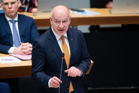 Berlins Regierender Bürgermeister Kai Wegner (CDU) hält weitere Gespräche über die Zukunft der Berlinale für richtig. Foto: Chri