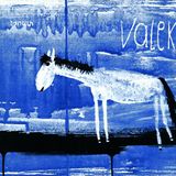 Valek  1960 erschien Janoschs erstes Kinderbuch, „Die Geschichte von Valek dem Pferd“. Ein mit ihm befreundeter Verleger hatte ihn ermutigt, seine Bilder in dieser Form zu veröffentlichen und sich Janosch zu nennen