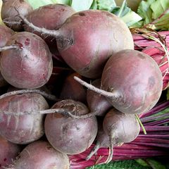 Hat Rote Bete etwas in Fleischerzeugnissen zu suchen? Das muss nun ein Gericht entscheiden. (Illustration) Foto: picture allianc