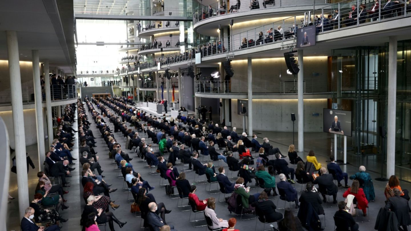 Bundesversammlung bei der Wiederwahl Steinmeiers