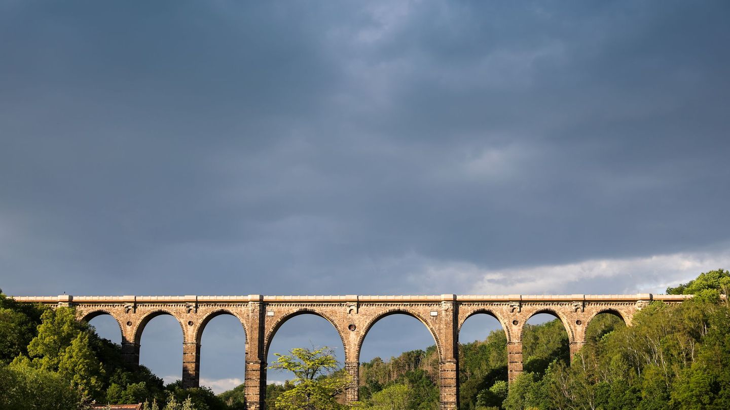 Bahnverkehr: Bahnstrecke Leipzig-Chemnitz: IHK kritisiert Verzögerungen
