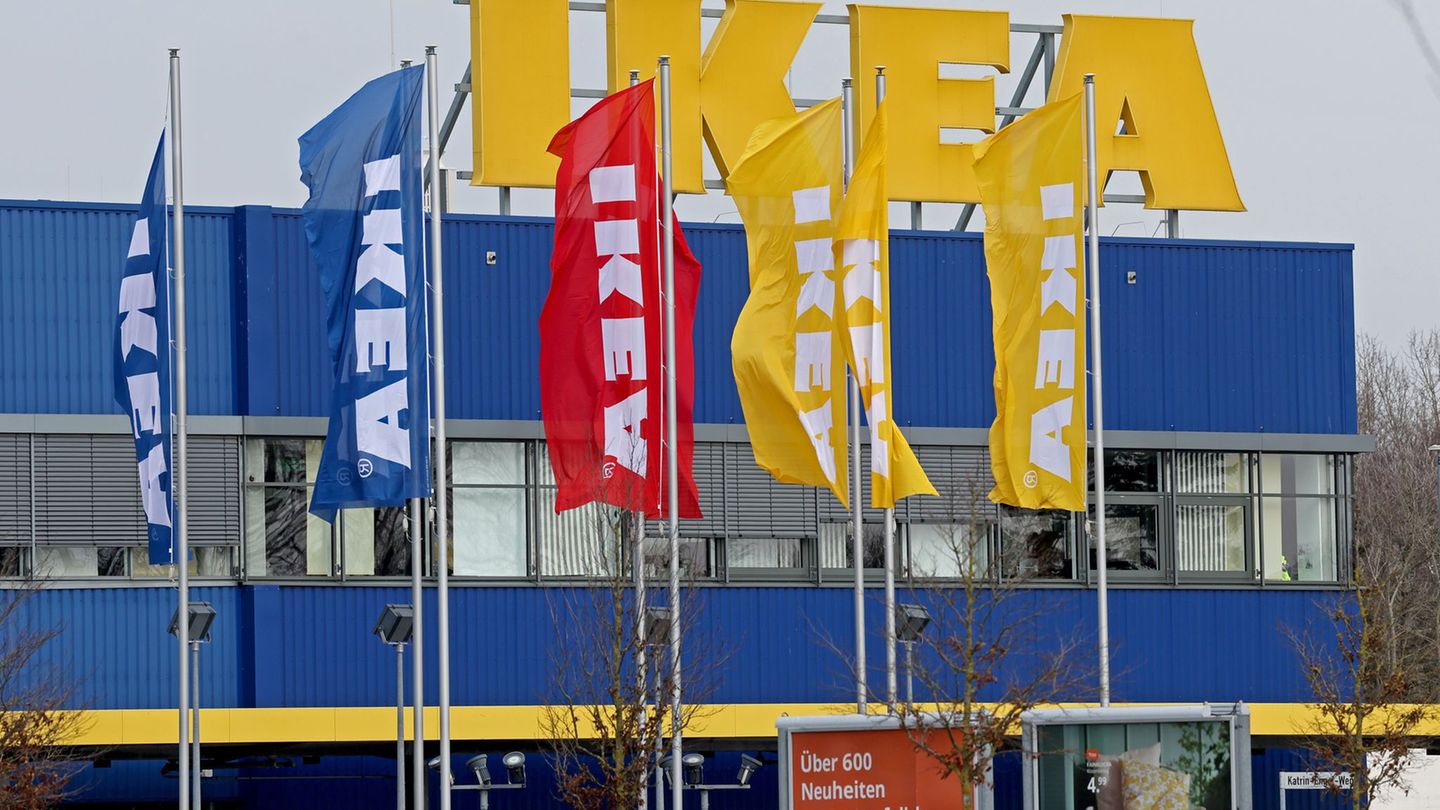 Kundenservice-Callcenter von Ikea in Rostock soll schließen. Foto: Bernd Wüstneck/dpa