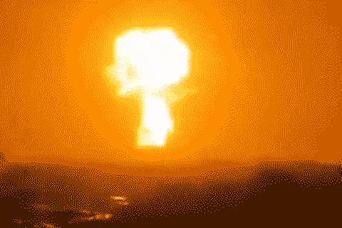 Schlammvulkan bricht aus: Riesiger Feuerball erscheint am Horizont