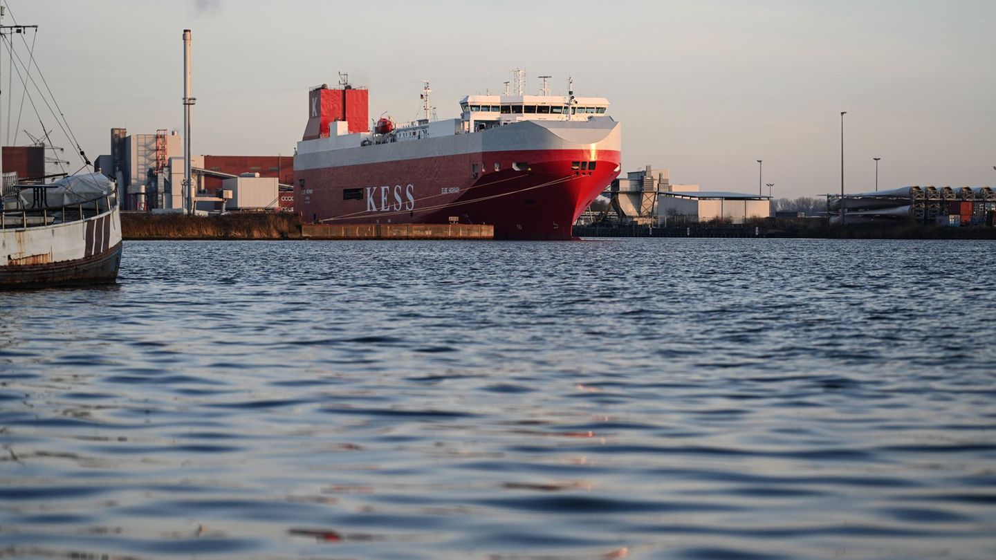 Kriegsfolgen: Munitionsreste aus dem 2. Weltkrieg im Emder Hafen gefunden