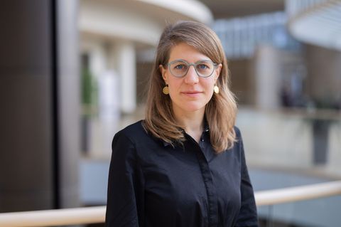 Verena Schäffer hat sich in einem Brief an den Bundesinnenminister für ein Bleiberecht von Jesiden in Deutschland aus. (Archivbi