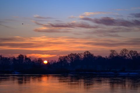 Der Freitag dürfte noch einmal ein kleines Stück wärmer werden als der Donnerstag. Foto: Patrick Pleul/dpa