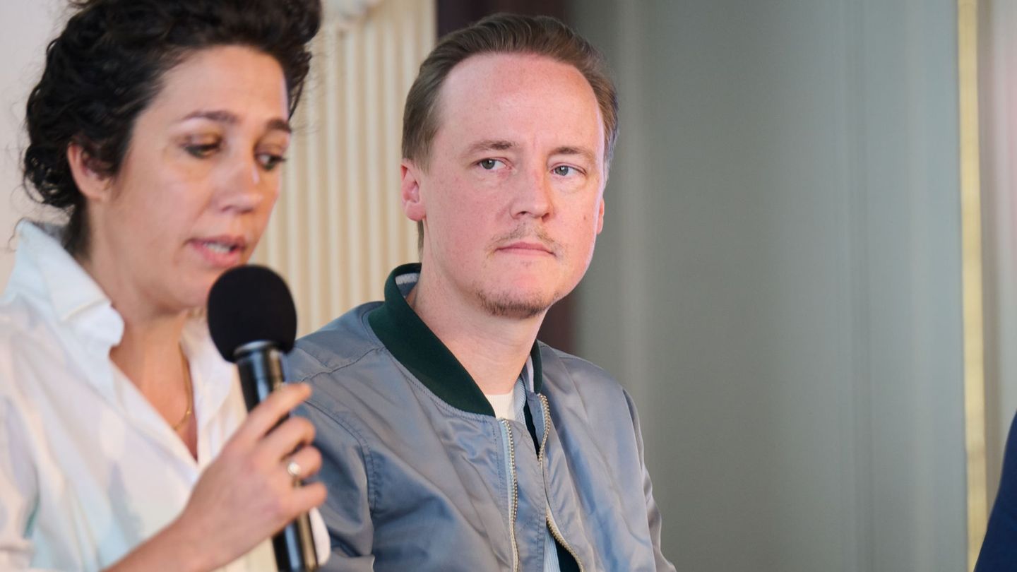 Theaterprojekt aus dem ewigen Eis: Regisseur Jan-Christoph Gockel arbeitet am Antarktis-Stück "Polaris". (Archivbild) Foto: Anne