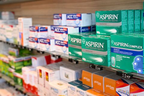 Kein Allheilmittel: Zur allgemeinen Darmkrebsvorsorge taugt Aspirin Forschern zufolge eher nicht. Foto: Jens Kalaene/dpa