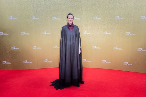 Schauspielerin Vicky Krieps bekam einen Zucker-Flash. Foto: Christoph Soeder/dpa