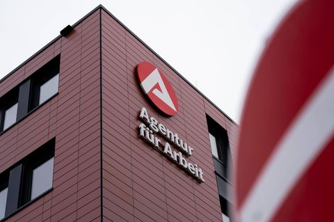 Jobcenter sollen künftig mehr Sanktionsmöglichkeiten gegen Bürgergeld-Empfänger bekommen, die nicht zu Terminen erscheinen