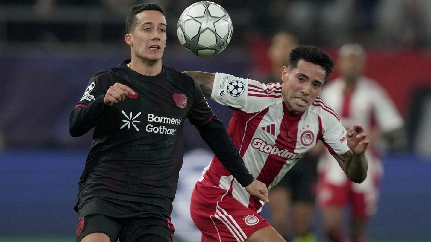 Fußball-Bundesliga: Bayer 04 wochenlang ohne Vazquez - Auch Tillman angeschlagen