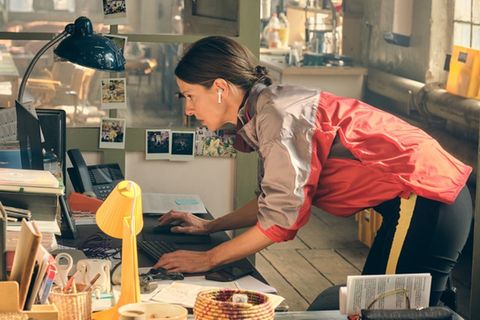 "Tatort: Sashimi Spezial": Johanna Stern (Lisa Bitter, Foto) und Lena Odenthal (Ulrike Folkerts) ermitteln teils Undercover na