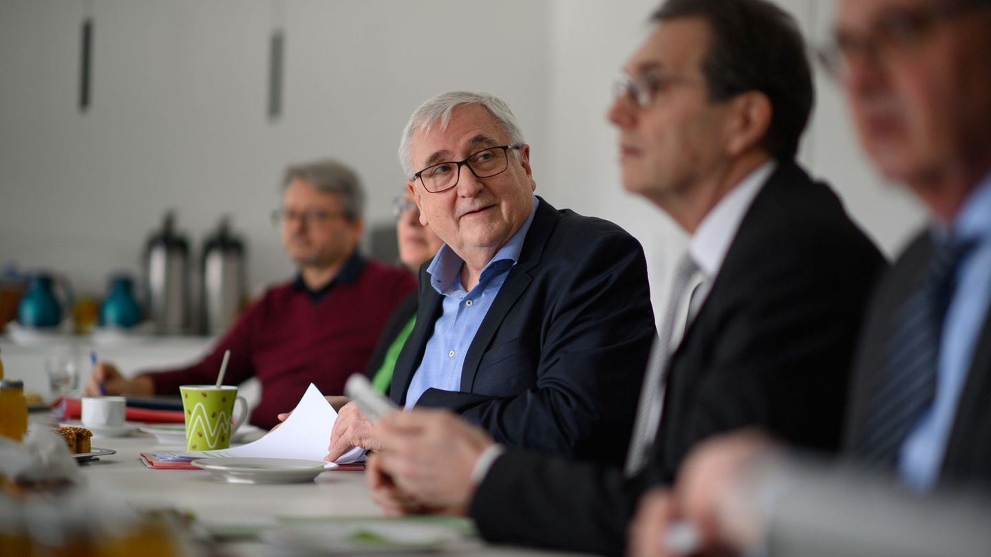 "Strom ist ein Riesenthema", sagte Finanzminister Michael Richter (CDU) mit Blick auf die Erschließung des Hightech-Parks in Mag