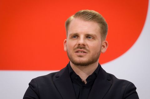 SPD-Generalsekretär Tim Klüssendorf sieht weiterhin Chancen für ein AfD-Verbotsverfahren. (Archivbild) Foto: Soeren Stache/dpa