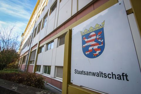 Ein Kita-Erzieher, der während seiner Arbeit sechs Jungen im Alter von etwa vier Jahren missbraucht und kinderpornographische In