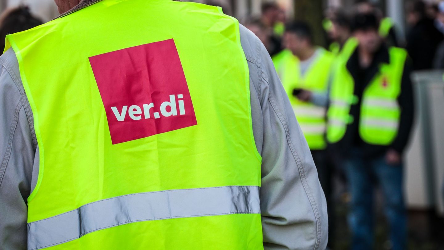 Verdi hat den Nahverkehr mit einem Warnstreik lahmgelegt. Foto: Focke Strangmann/dpa