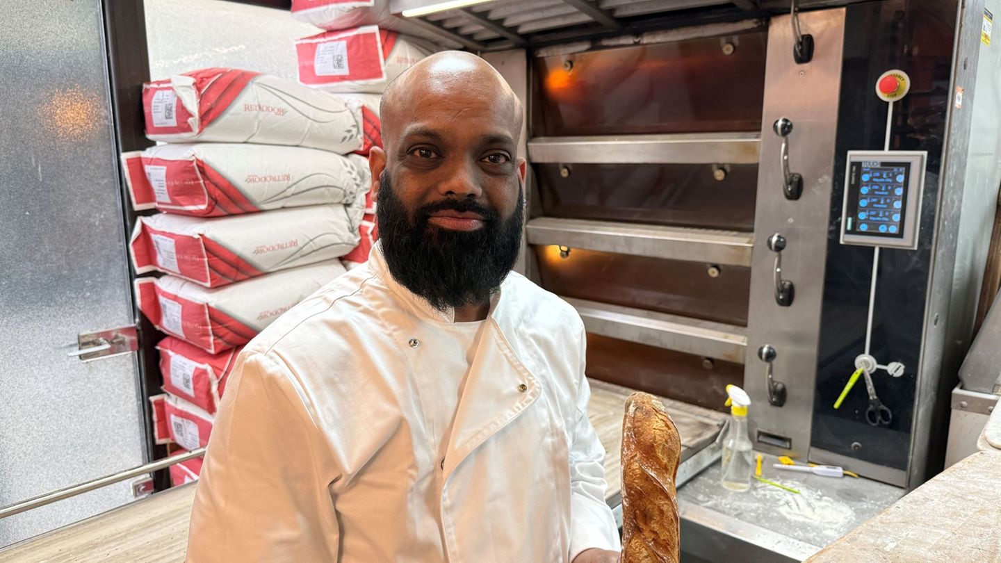 Grand Prix de la Baguette: Kleiner Stadtteil-Bäcker gewinnt Pariser Baguette-Wettstreit