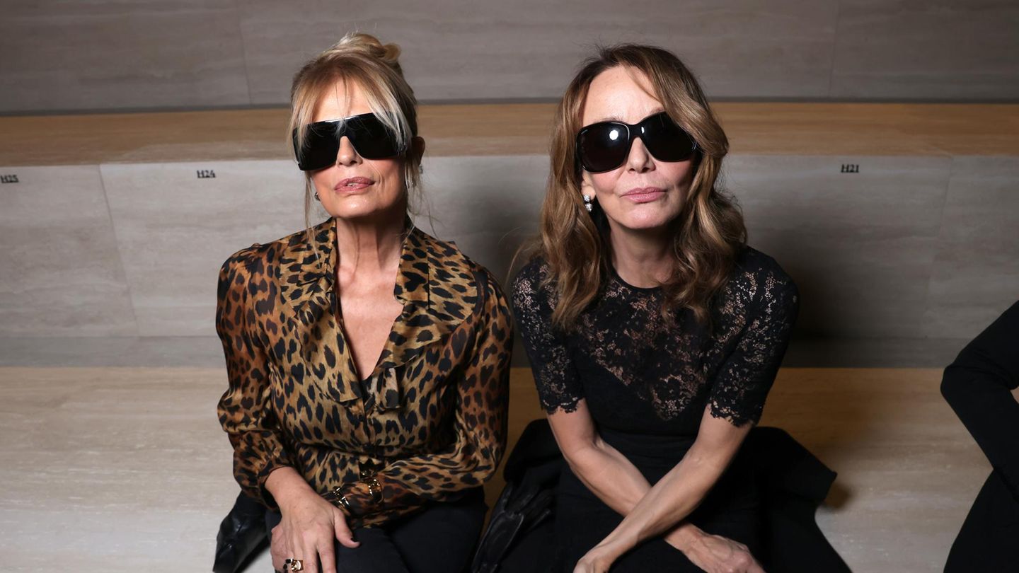 Mailänder Modewoche Isabella Ferrari and Philippine Leroy-Beaulieu