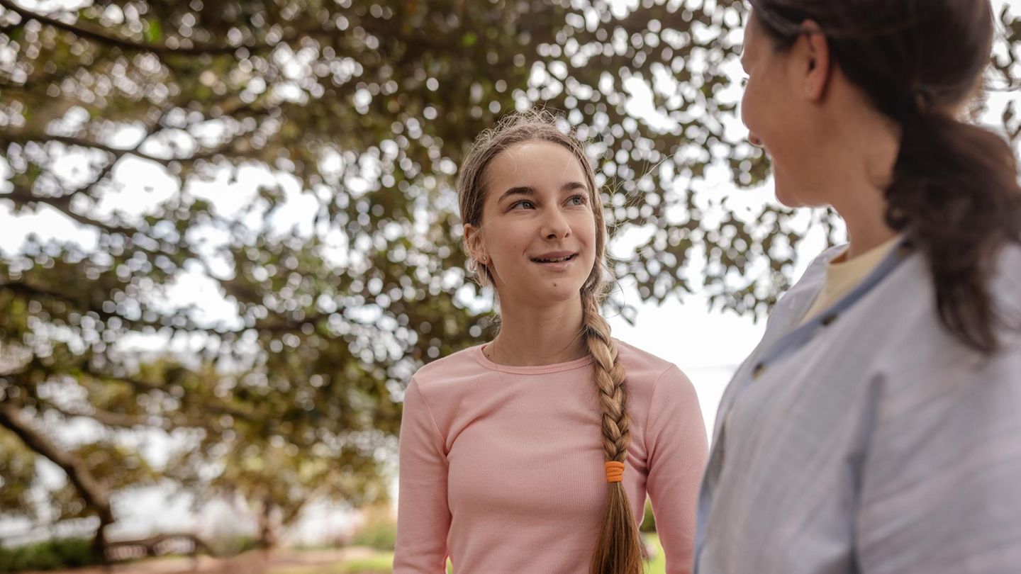 Pubertät und Wechseljahre: Mutter und Tochter im Konflikt