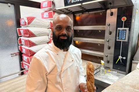 Der Gewinner des Pariser Baguette-Wettbewerbs darf mit seinen Broten ein Jahr lang den Élysée-Palast beliefern. Foto: Michael Ev