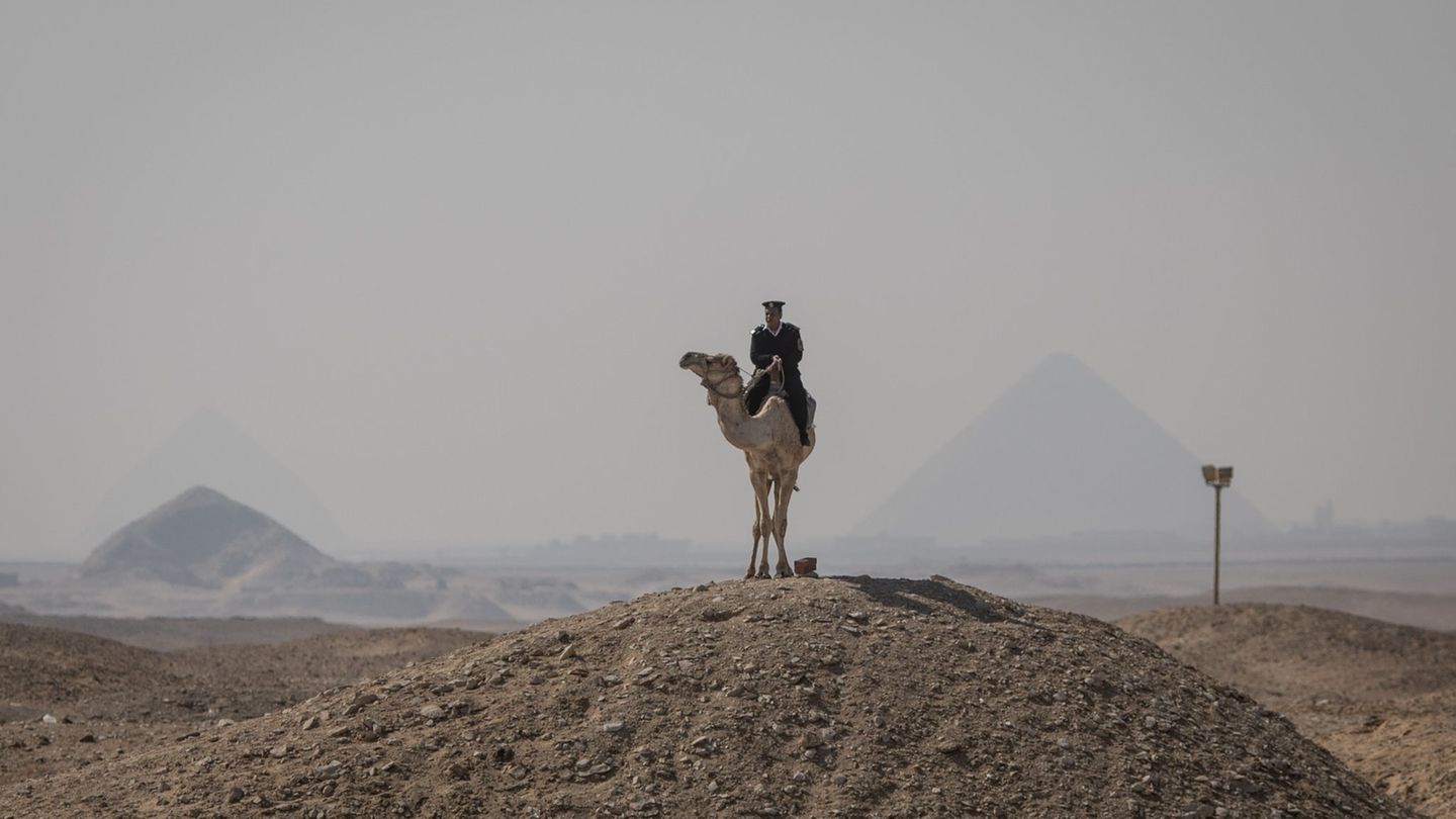 Sakkara ist die Begräbnisstätte der altägyptischen Residenzstadt Memphis. Foto: Oliver Weiken/dpa