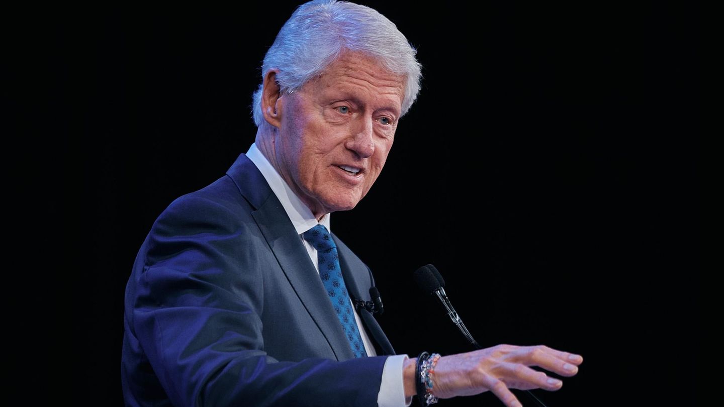 In den bisher veröffentlichten Epstein-Akten taucht Ex-US-Präsident Bill Clinton mehrmals auf