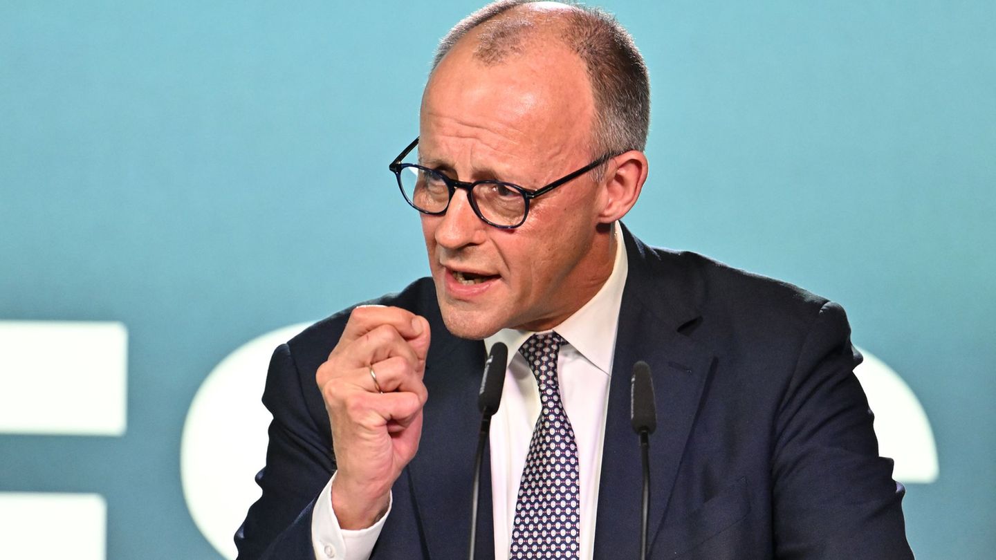 Merz sieht derzeit keinen Spielraum mehr für Gespräche mit Russlands Präsident Wladimir Putin. Foto: Swen Pförtner/dpa