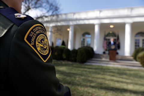 Nach dem ungeklärten Tod eines Migranten in Buffalo sieht sich das Heimatschutzministerium erneuter Kritik ausgesetzt. Foto: Eva