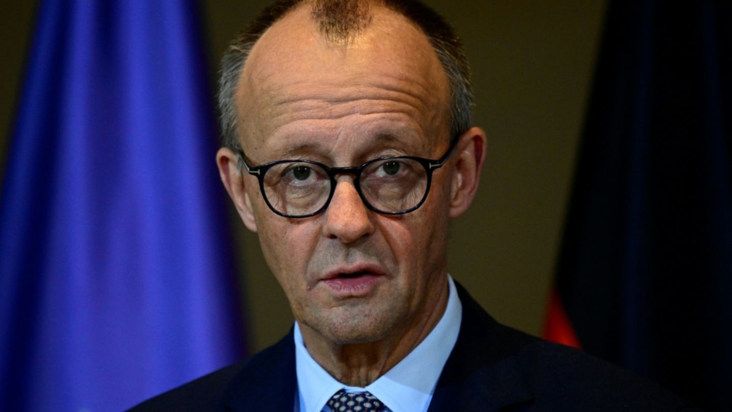 Merz: Regierung vorab über Angriff auf Iran informiert - Lage wird "beobachtet"