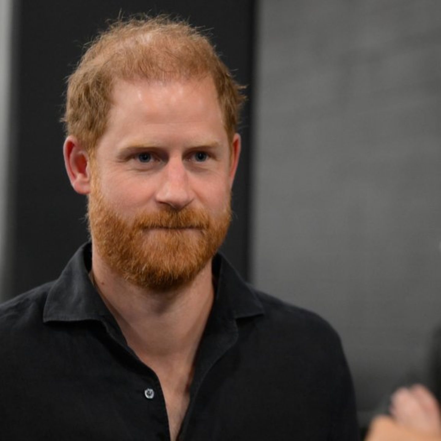 Prinz Harry meidet Fragen zu Onkel Andrew.