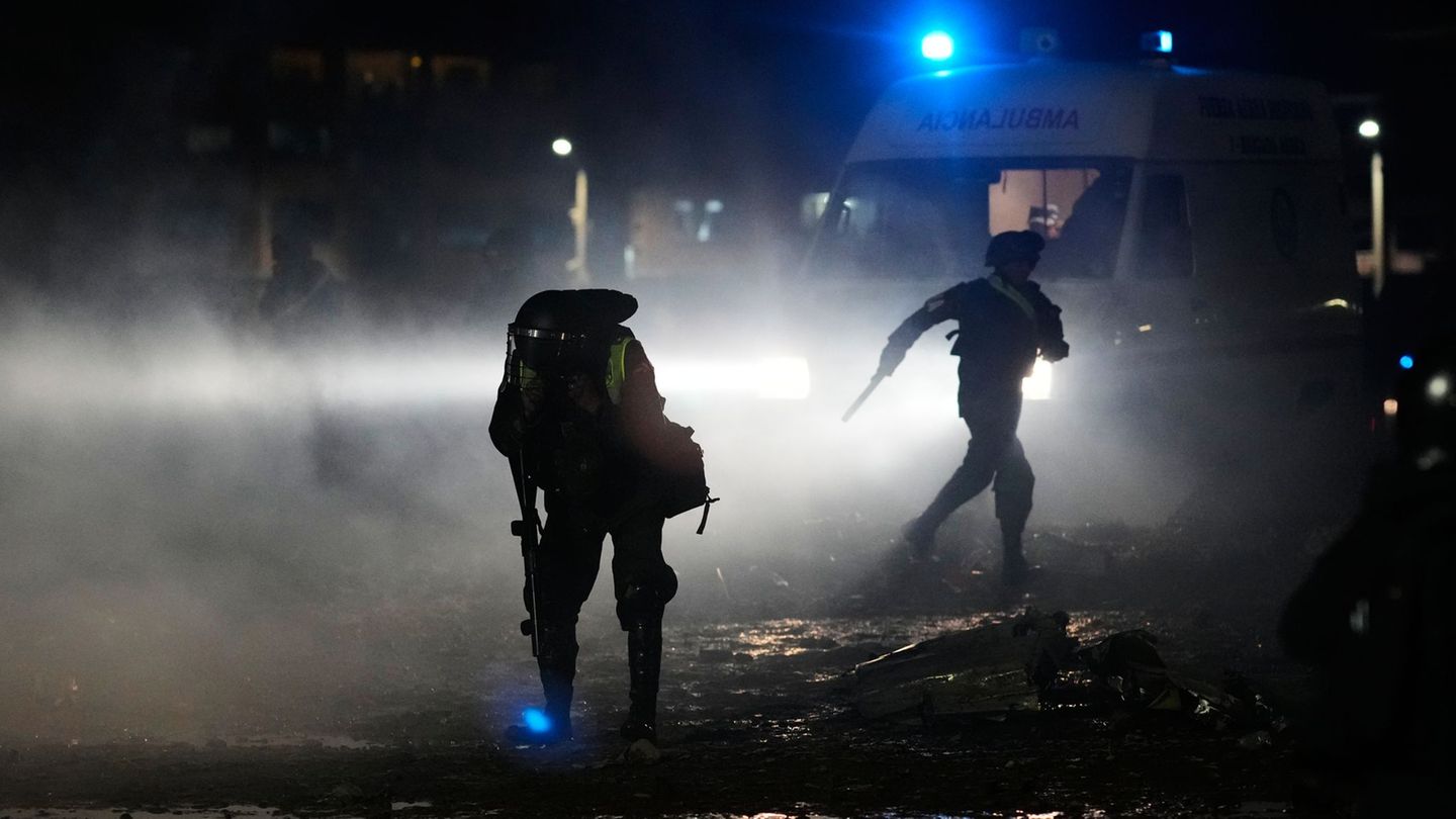 Notfälle: Mindestens 20 Tote bei Flugzeugunglück in Bolivien