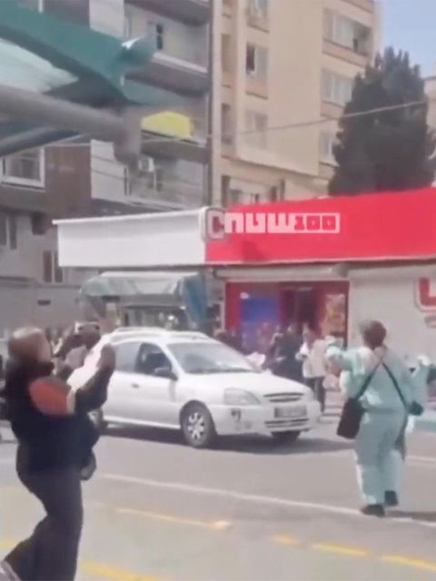 Nach Schlag gegen Regime: Videos zeigen jubelnde Iraner auf den Straßen