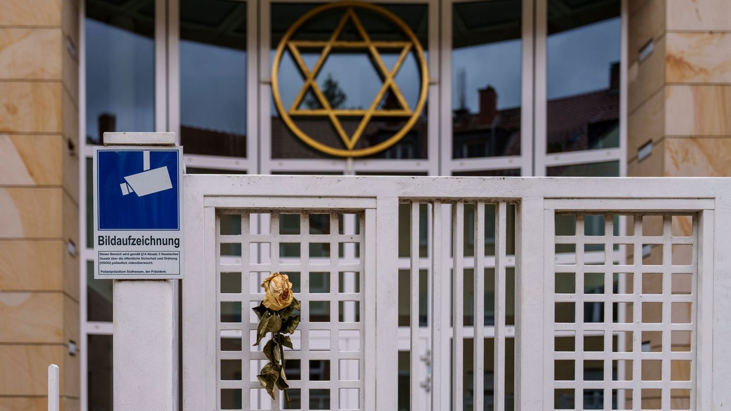 Sicherheit: Höhere Sicherheitsmaßnahmen nach Angriff auf Iran