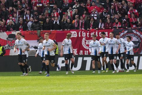 Paderborn gewinnt in Kaiserslautern. Foto: Thomas Frey/dpa