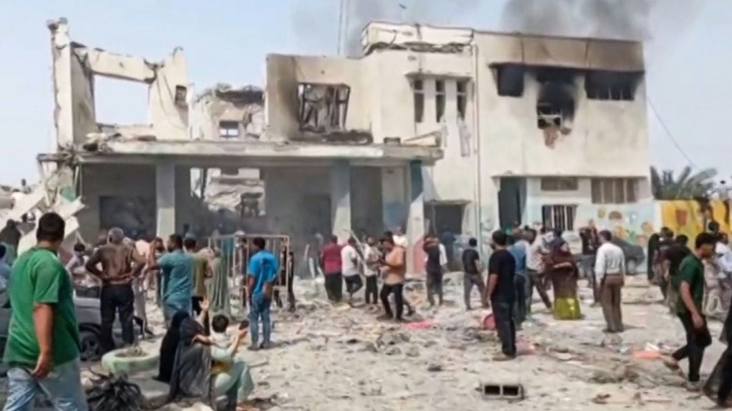 Iranische Behörden: 85 Tote durch israelischen Angriff auf Mädchenschule