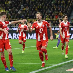 Spieler des FC Bayern feiern