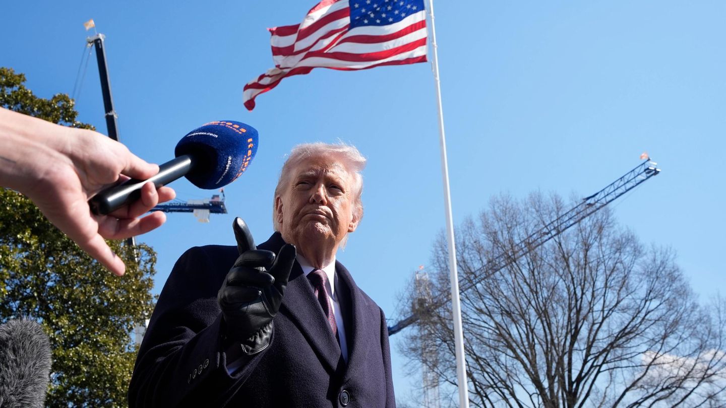 Donald Trump glaubt, dass Irans Führer tot ist