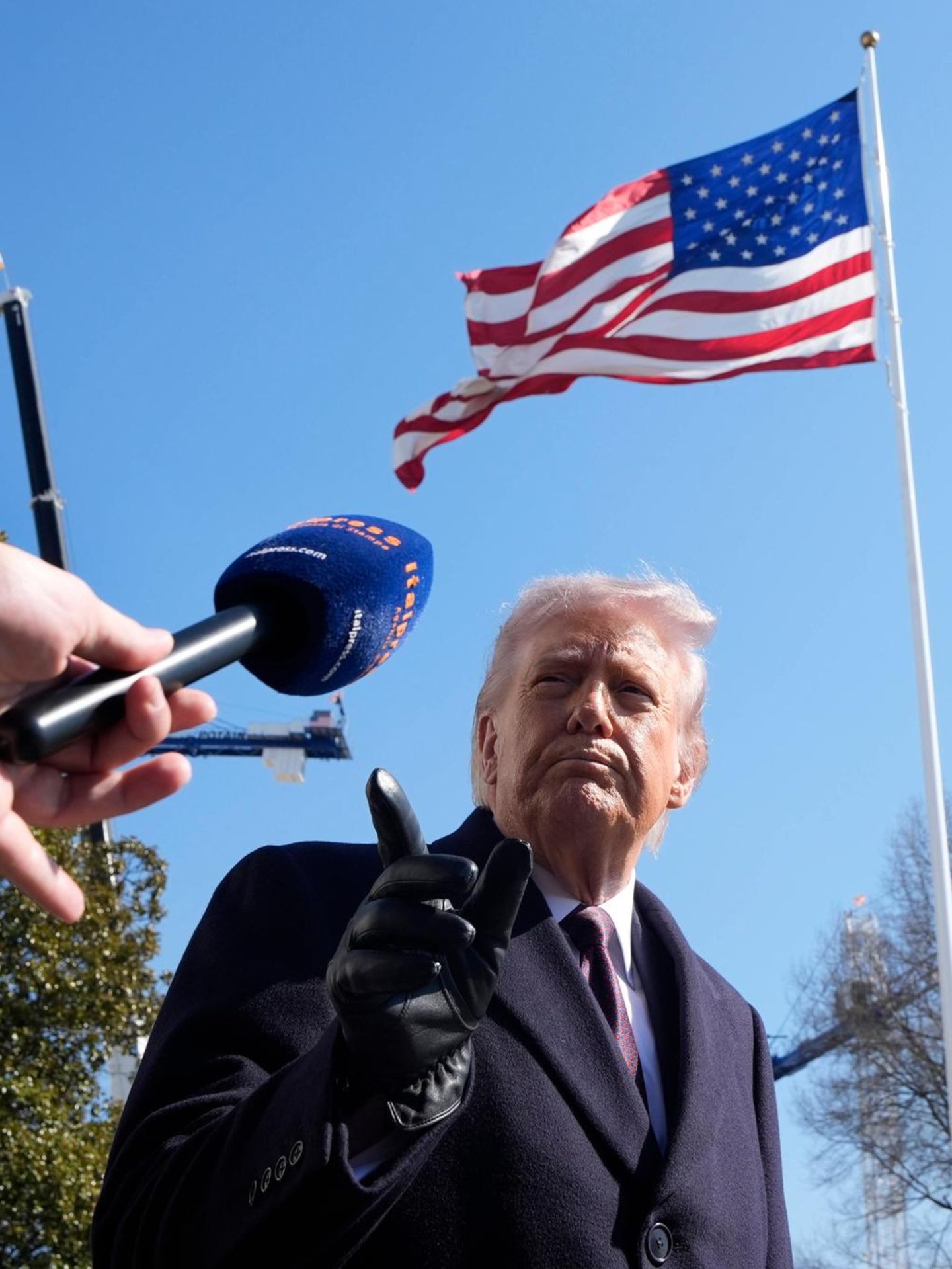 Donald Trump glaubt, dass Irans Führer tot ist