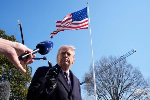 Donald Trump glaubt, dass Irans Führer tot ist