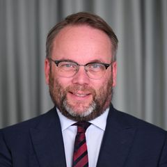 Der vergangenen Sommer beschlossene Hochschulpakt schafft aus Sicht von Hessens Wissenschaftsminister Timon Gremmels (SPD) Planu