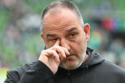 Gibt sich keinen Illusionen hin: Heidenheims Trainer Frank Schmidt. Foto: Carmen Jaspersen/dpa