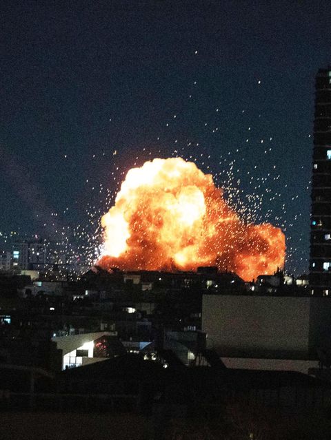 Rakete trifft Tel Aviv – „hat das Haus hier komplett zerfetzt“