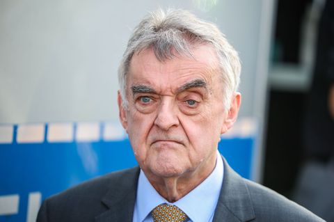 Nach den Militärschlähen der USA und Israels gegen den Iran behält NRW-Innenminister Herbert Reul nach eigenen Angaben die Siche