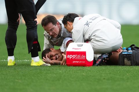 Leverkusens Arthur verletzte sich gegen Mainz schwer. Foto: Marius Becker/dpa
